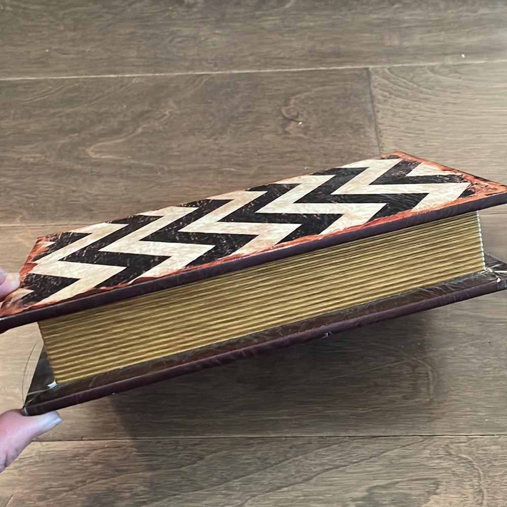 Decorative Box - Picture 3 of 7